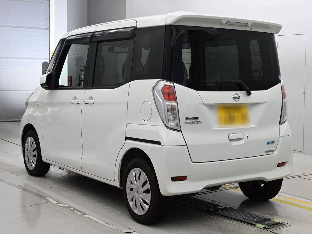 NISSAN DAYZ ROOX