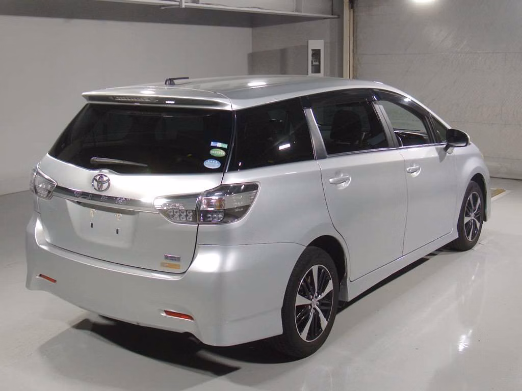 TOYOTA WISH