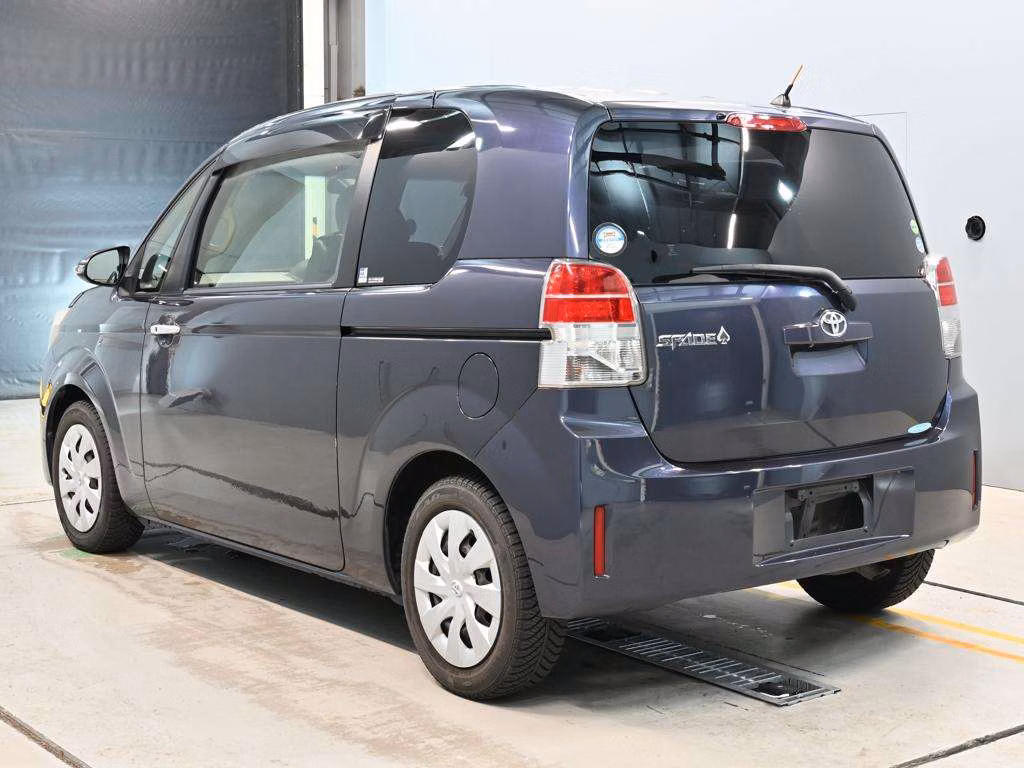 TOYOTA SPADE