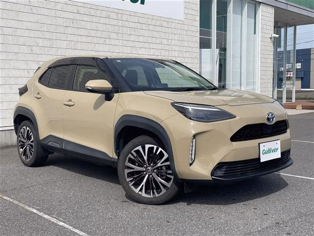 TOYOTA YARIS CROSS