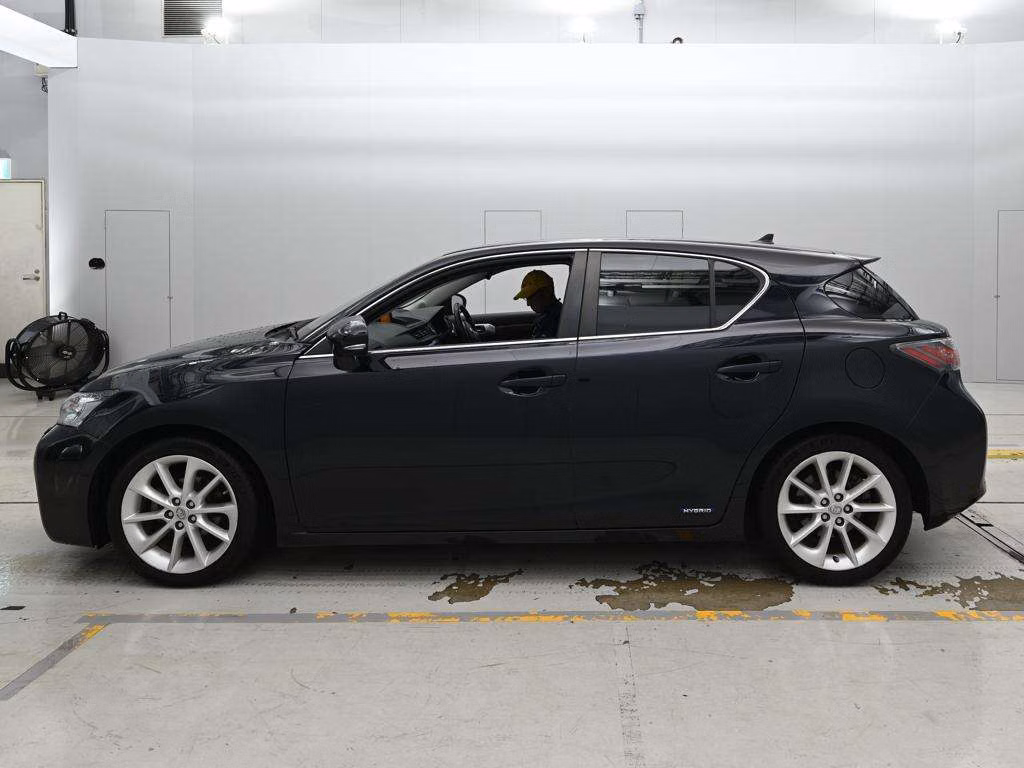 LEXUS CT200H