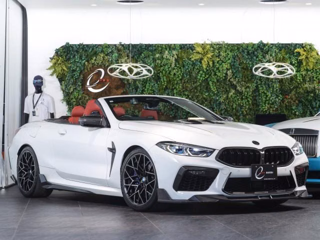 BMW M8