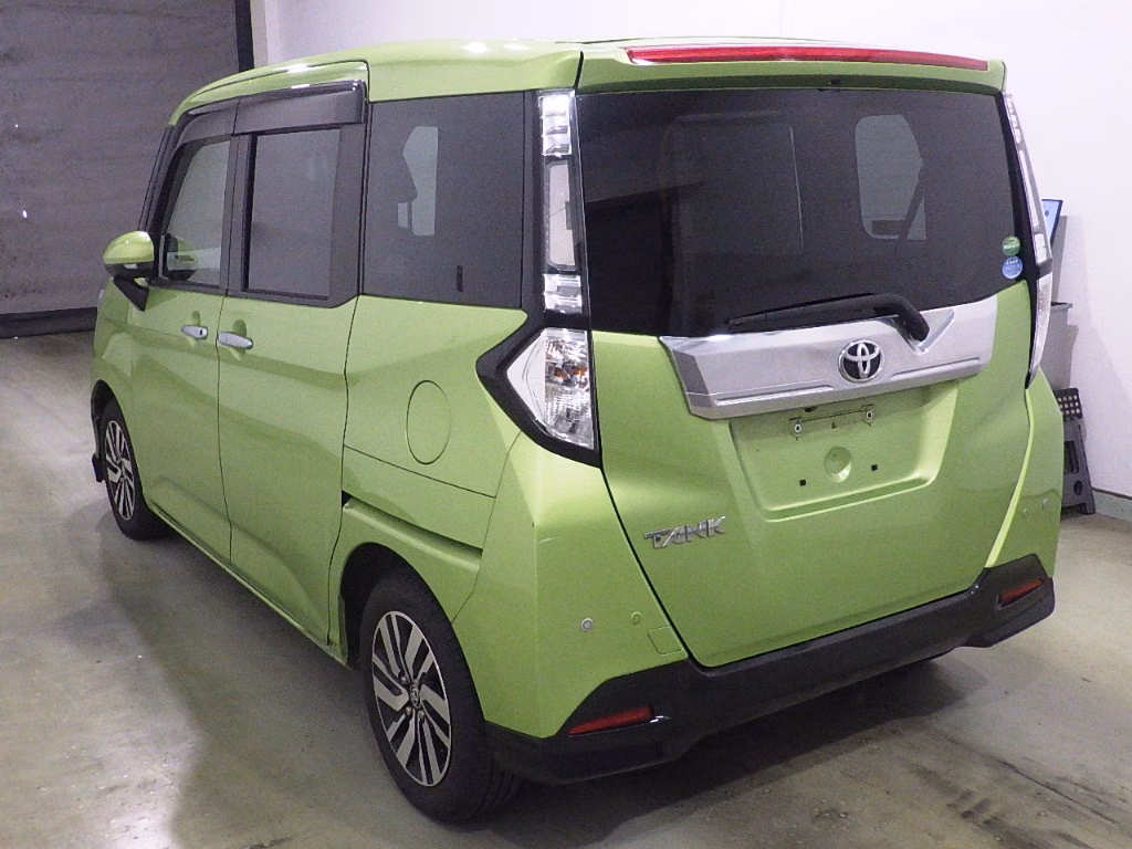 TOYOTA TANK
