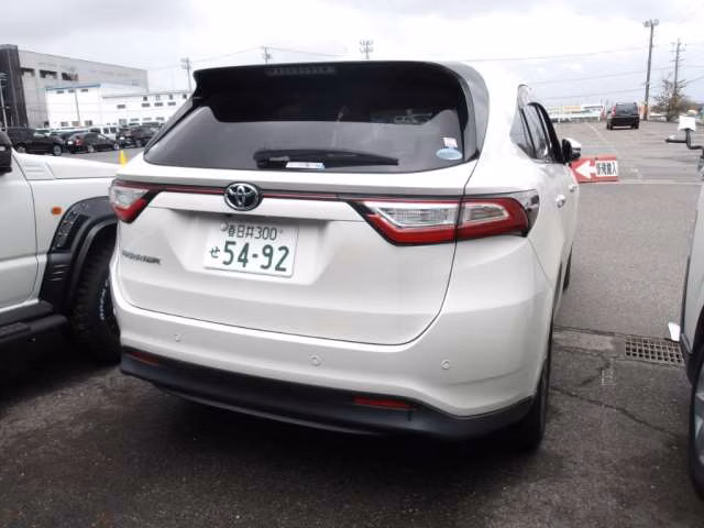 TOYOTA HARRIER