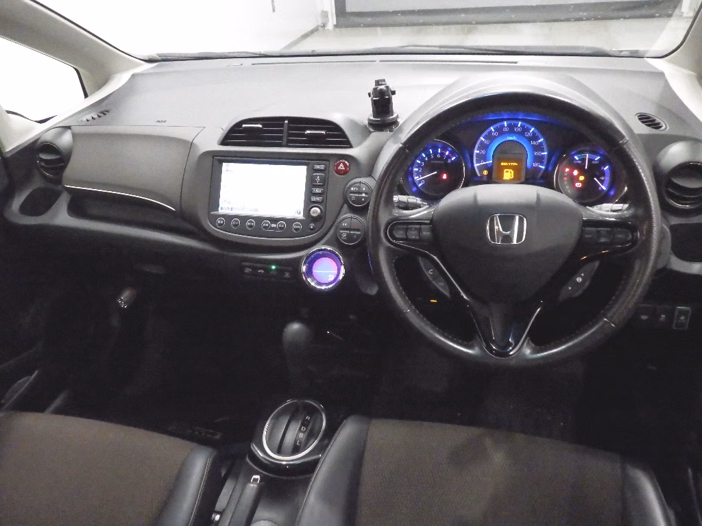 HONDA FIT SHUTTLE