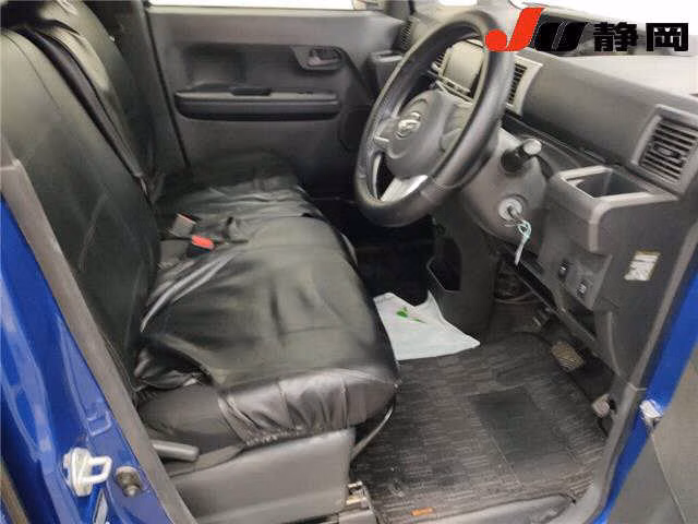 DAIHATSU WAKE