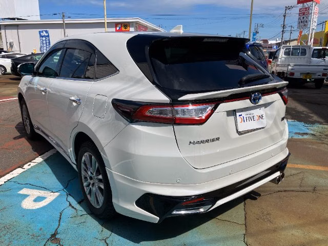 TOYOTA HARRIER