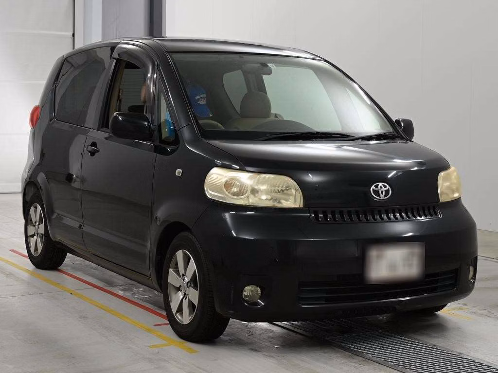 TOYOTA PORTE