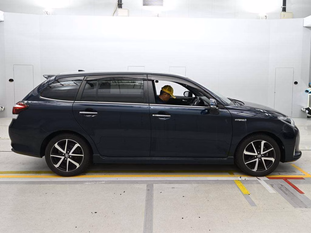 TOYOTA COROLLA FIELDER