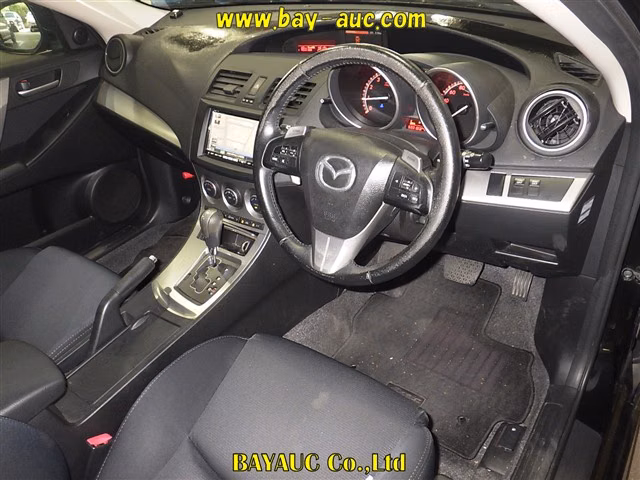 MAZDA AXELA