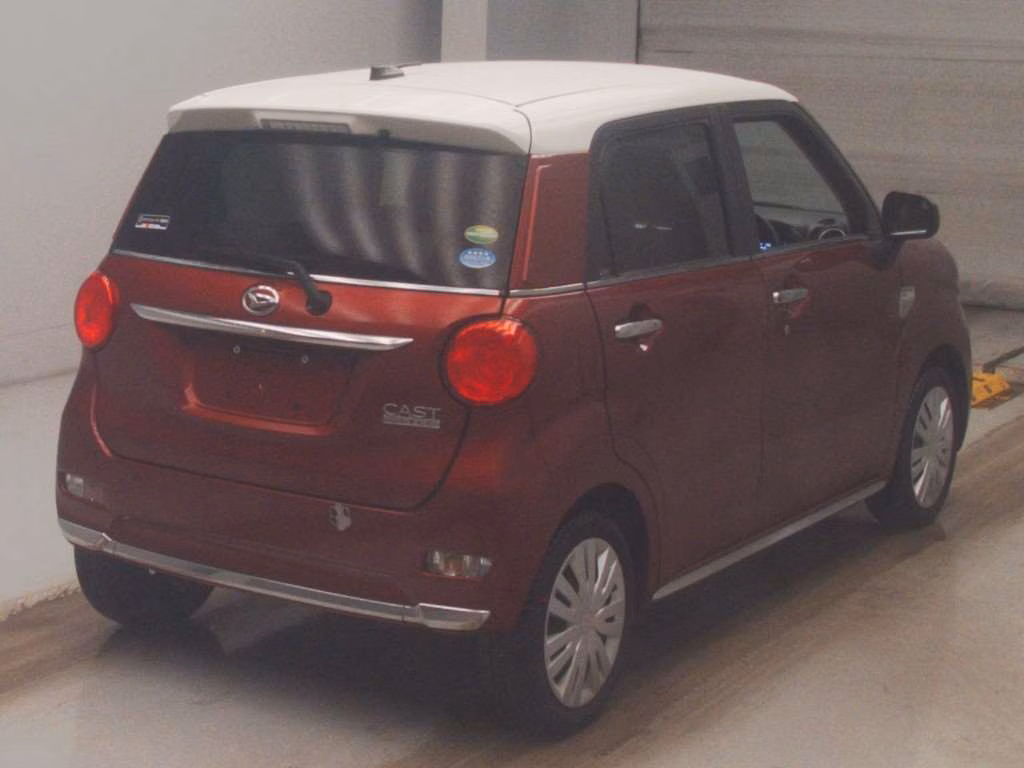 DAIHATSU CAST