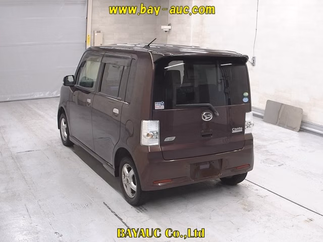 Daihatsu Move Conte