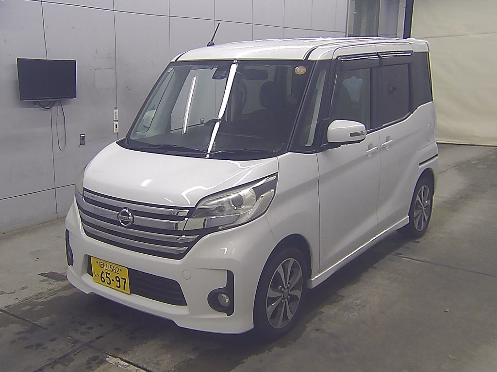 NISSAN DAYZ ROOX