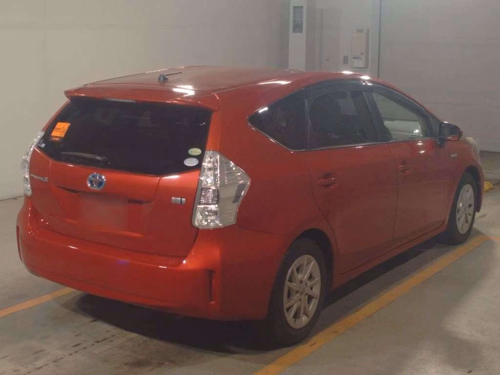 TOYOTA PRIUS ALPHA