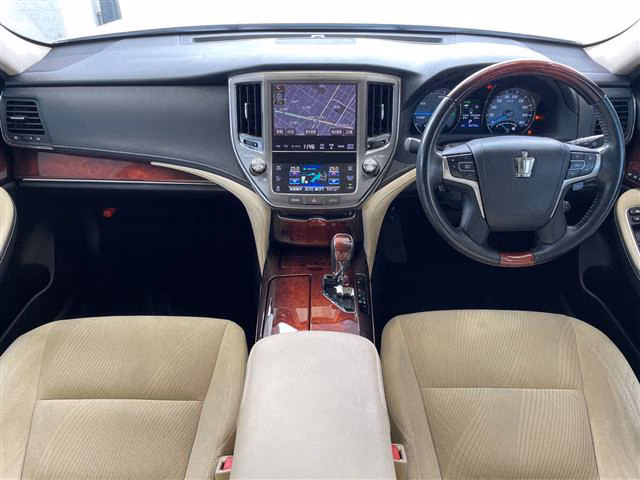 Toyota Crown Majesta