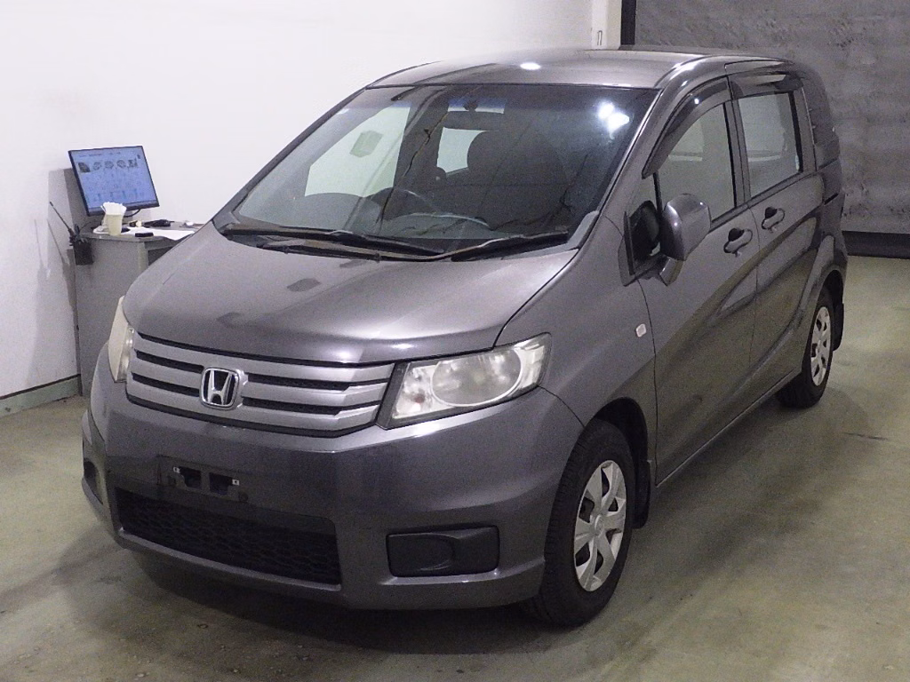 HONDA FREED SPIKE