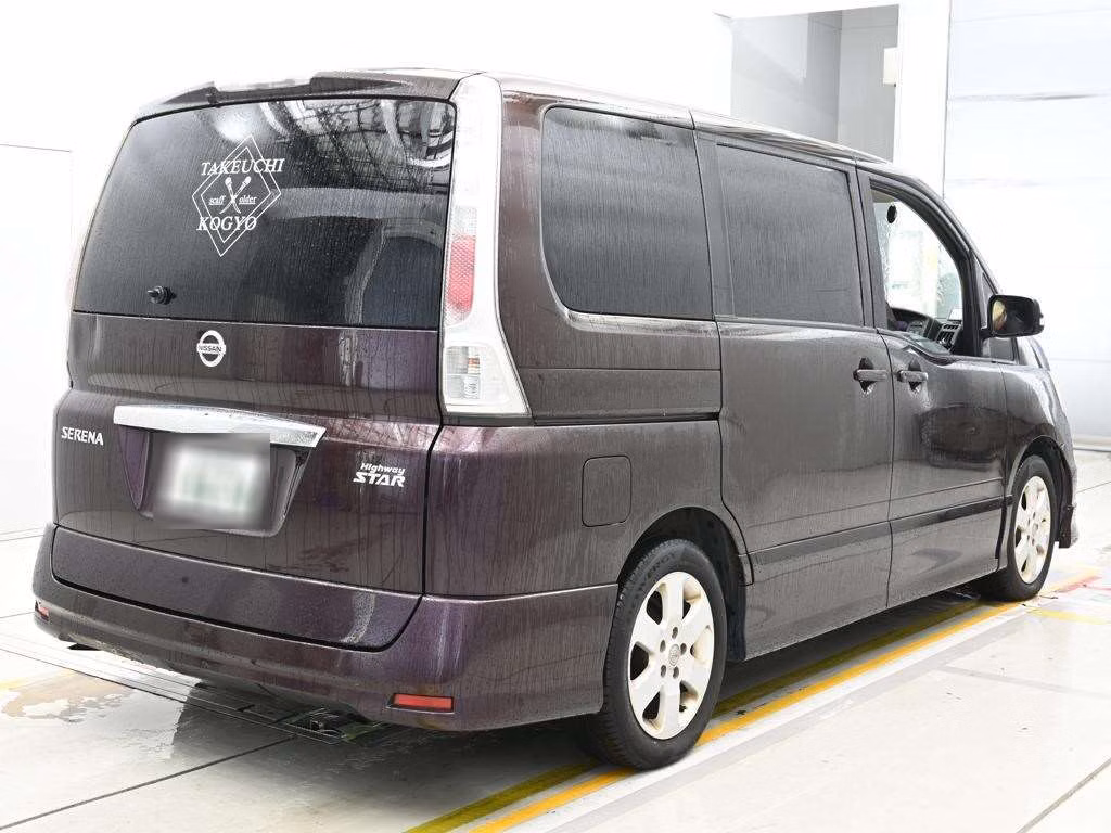 NISSAN SERENA