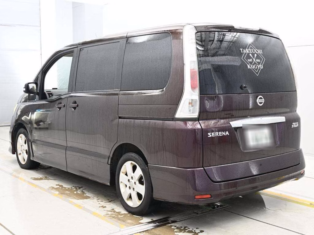 NISSAN SERENA