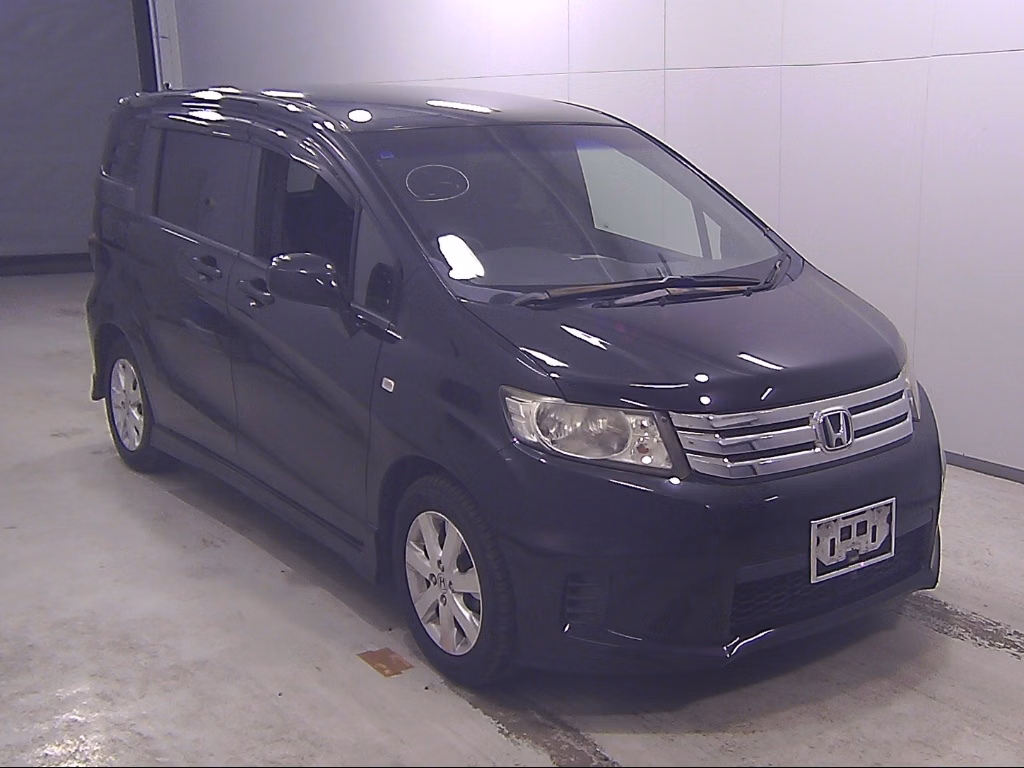 HONDA FREED SPIKE