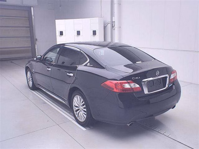 Nissan Cima
