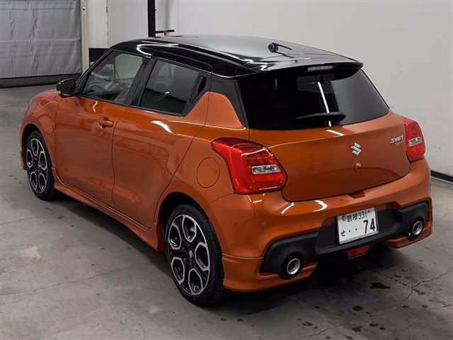 SUZUKI SWIFT