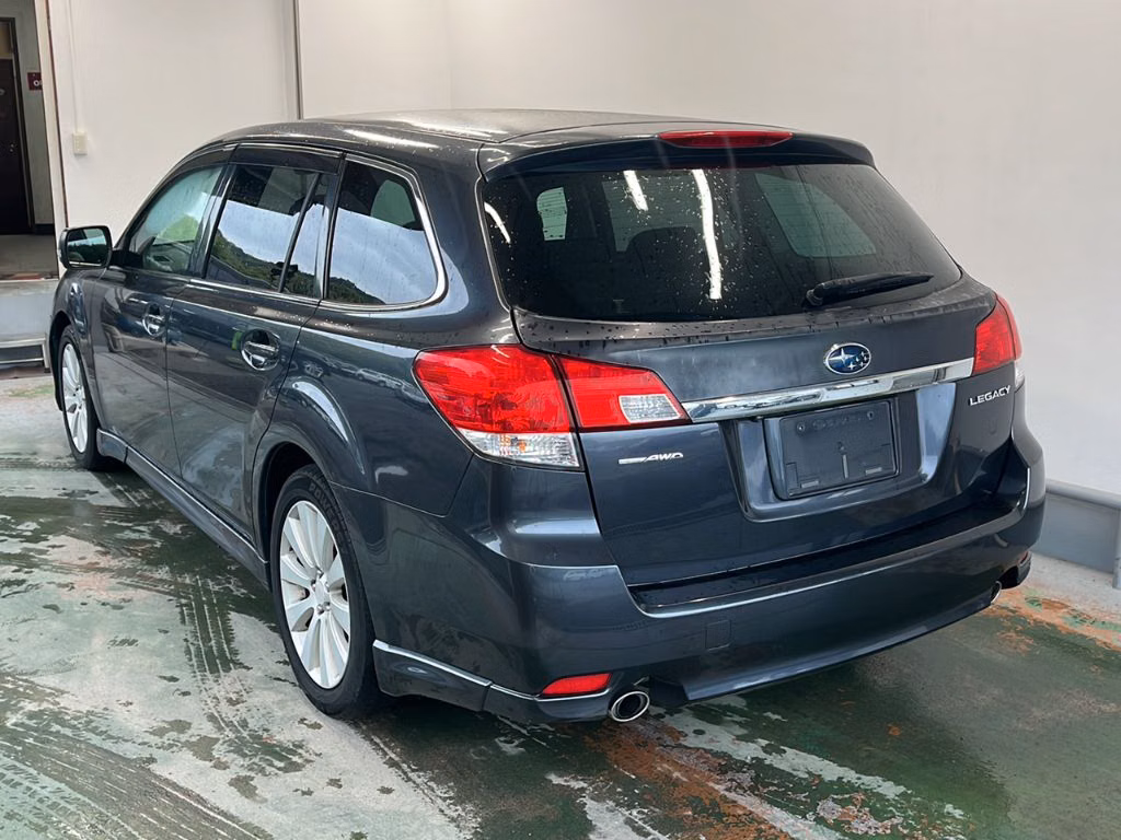 SUBARU LEGACY