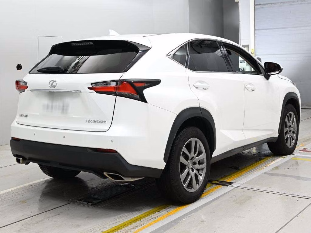 LEXUS NX200T