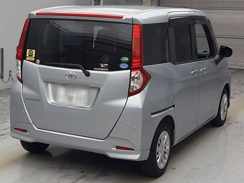TOYOTA ROOMY