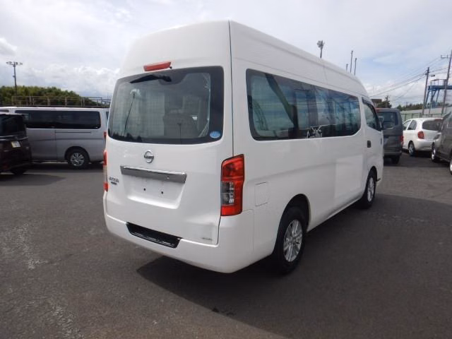 NISSAN NV350 CARAVAN