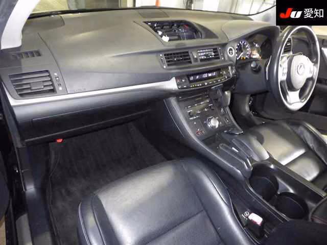 Lexus CT200h