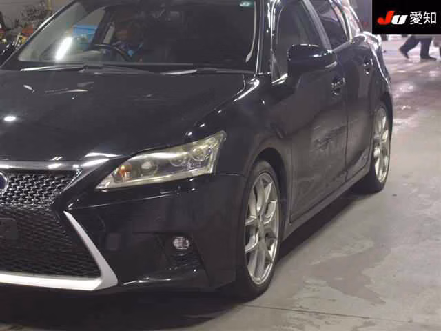 Lexus CT200h