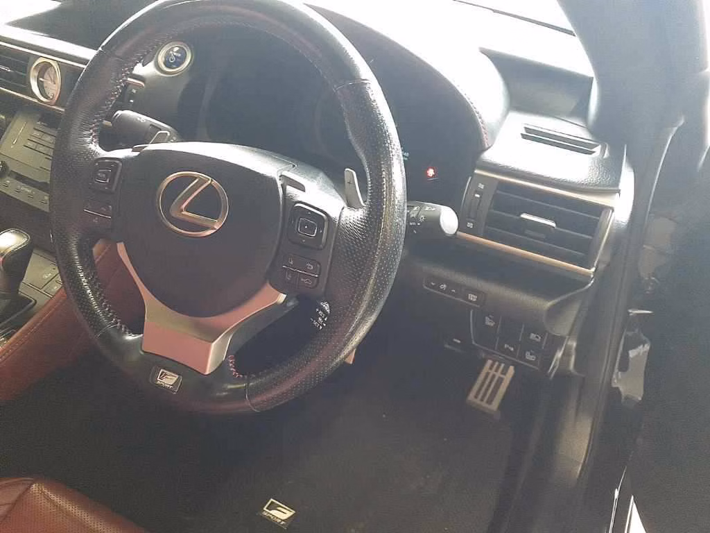 Lexus RC300h