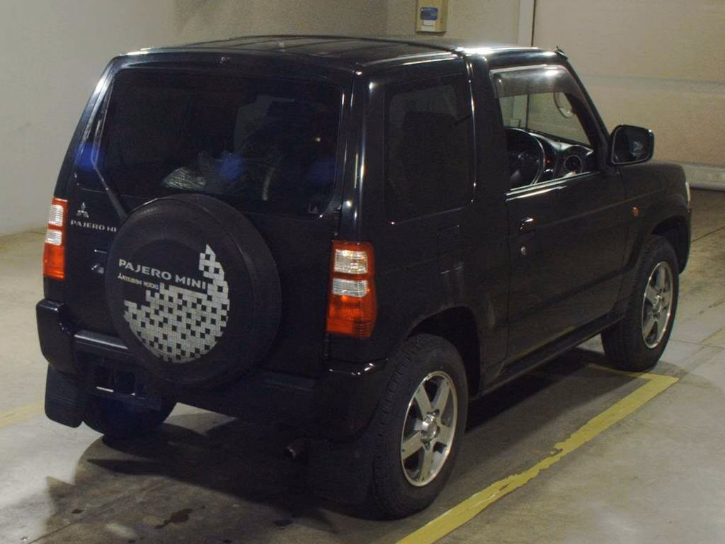 Mitsubishi Pajero Mini