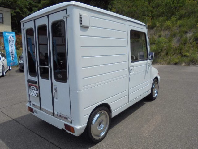DAIHATSU MIRA
