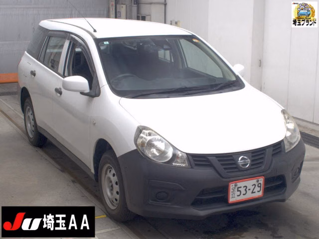 Nissan AD