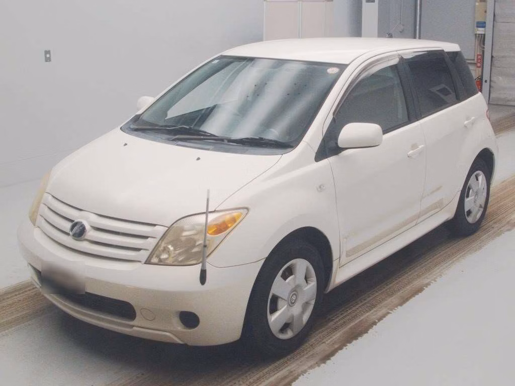 TOYOTA IST