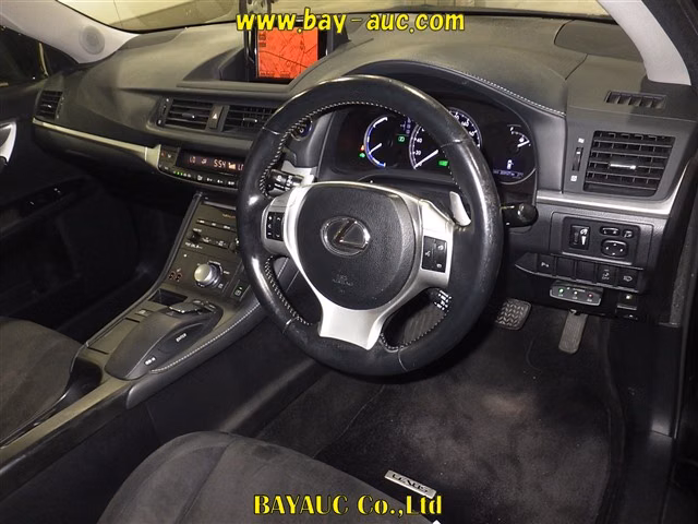 LEXUS CT200H