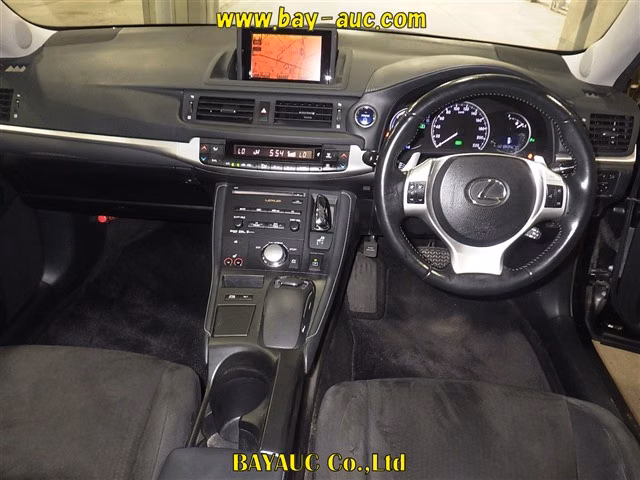 LEXUS CT200H