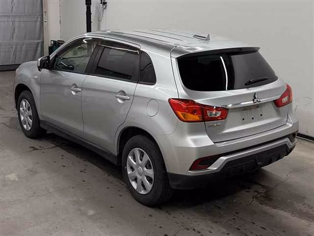 MITSUBISHI RVR