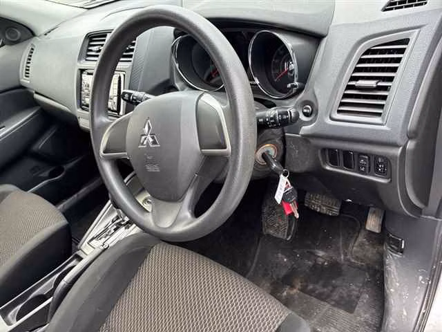 MITSUBISHI RVR
