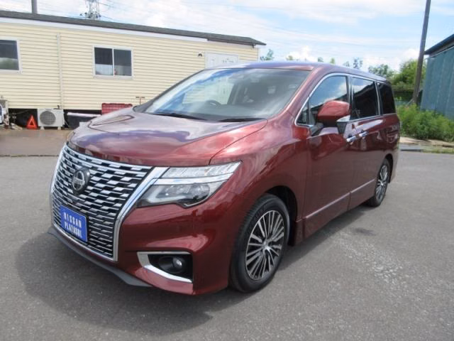 NISSAN ELGRAND