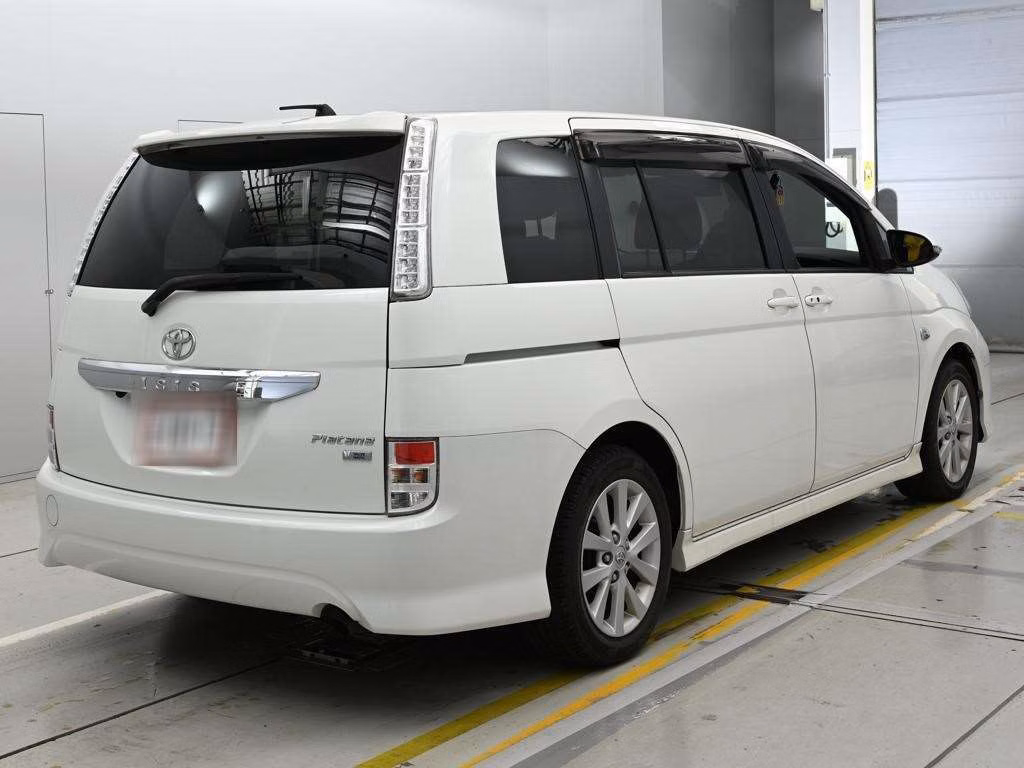 TOYOTA ISIS
