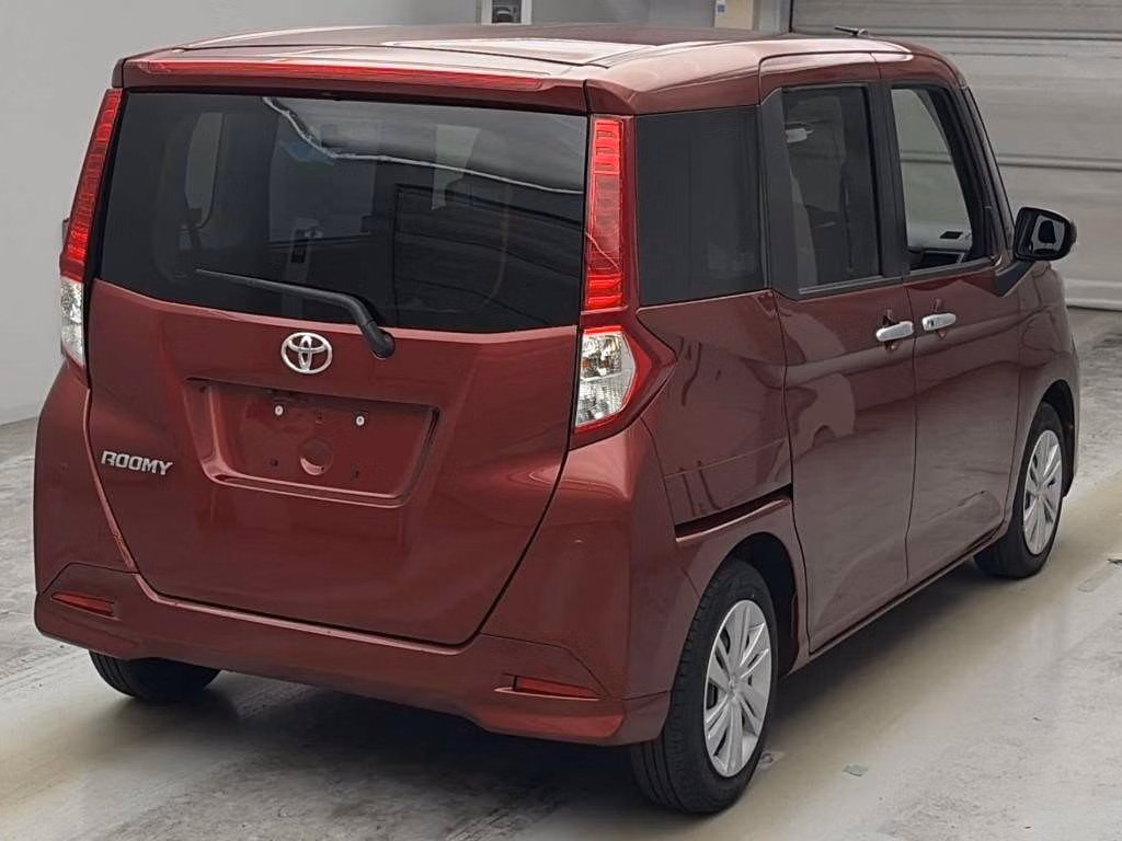 TOYOTA ROOMY