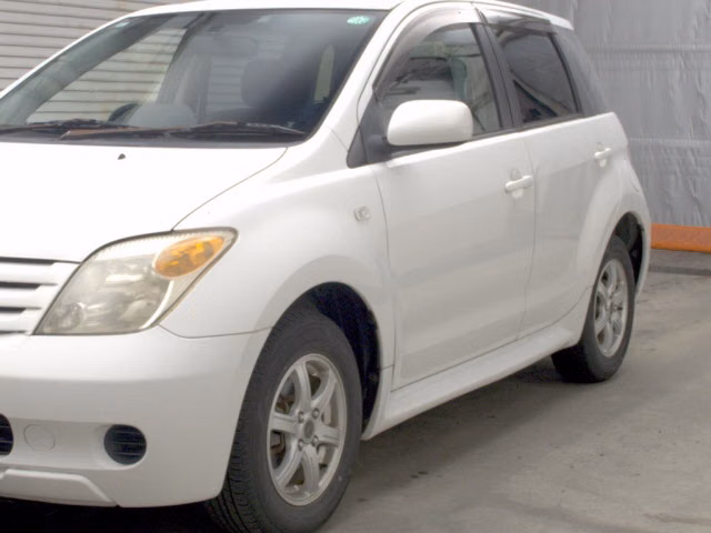 TOYOTA IST