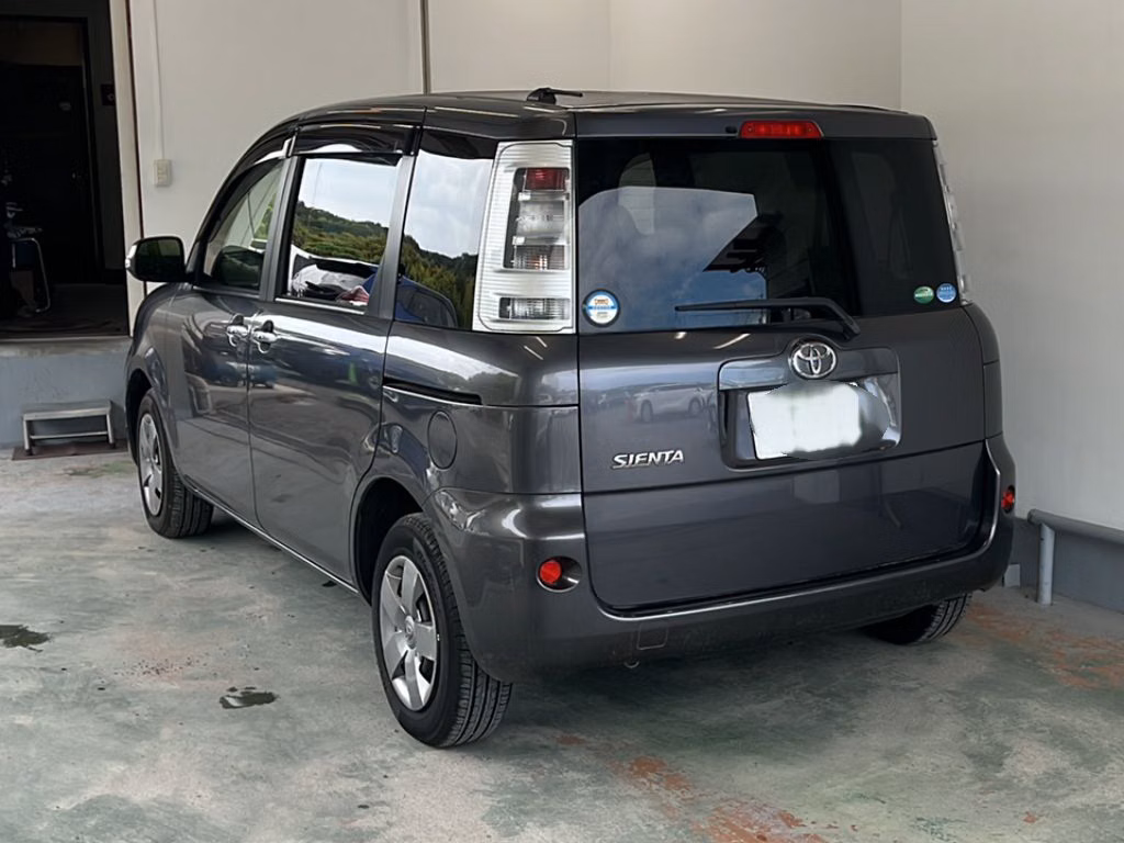 TOYOTA SIENTA
