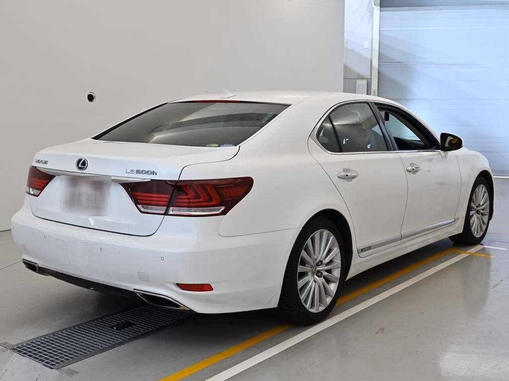 Lexus LS600h