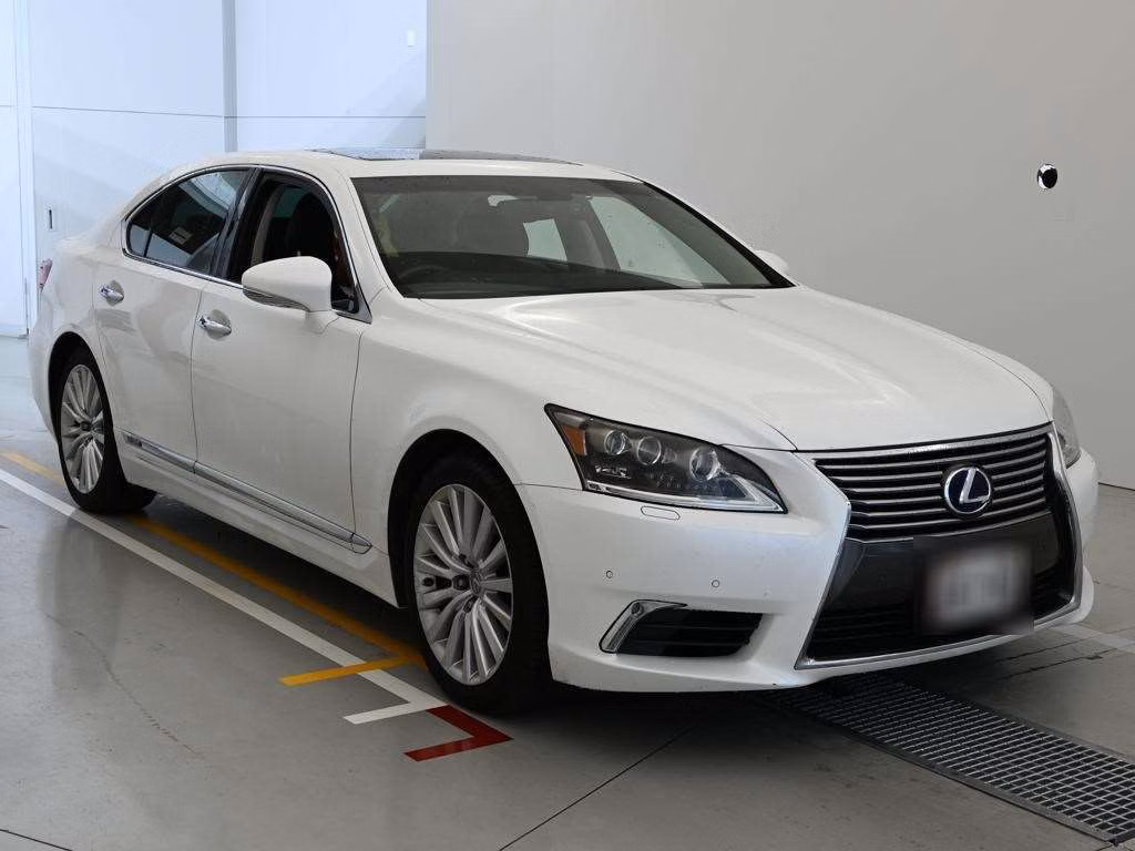 Lexus LS600h