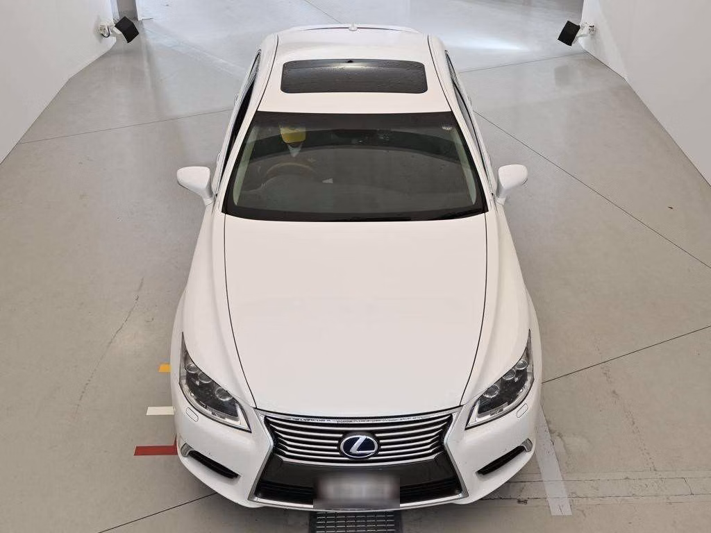 Lexus LS600h