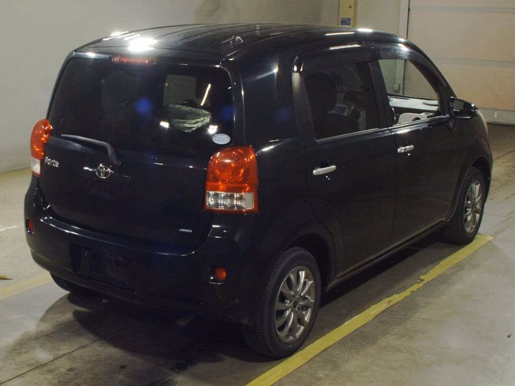 TOYOTA PORTE