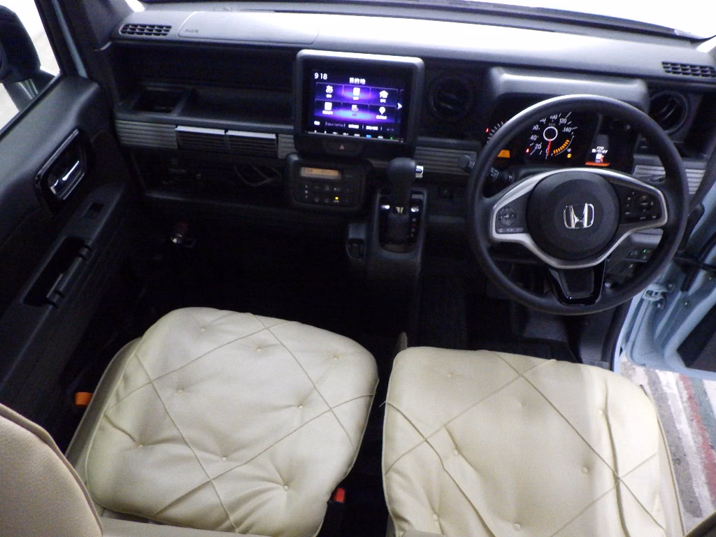 HONDA N-VAN